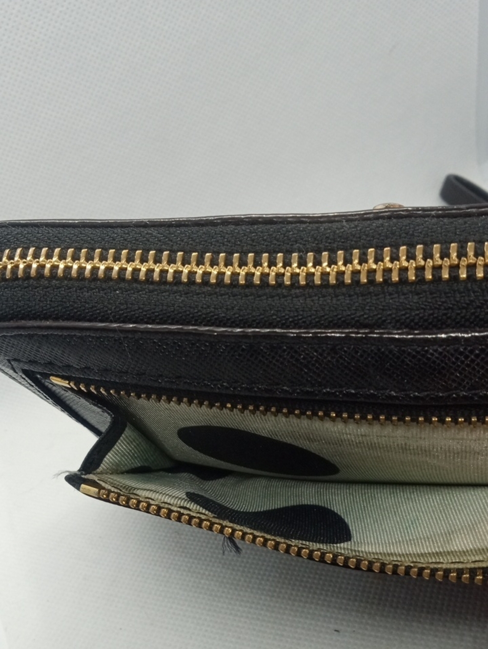 KATE SPADE LEATHER WRISTLET - Picture 6 of 9